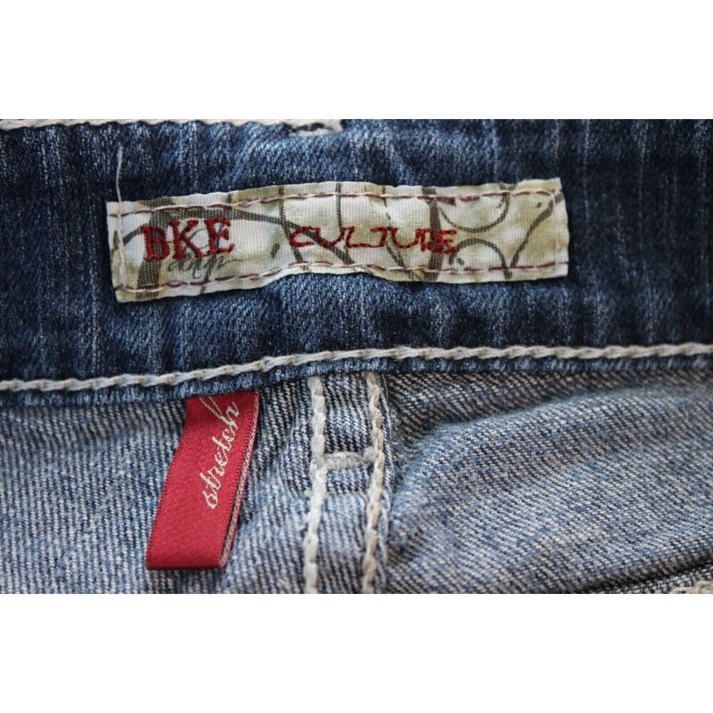 Buckle BKE Capri 25 Denim Stretch Culture Western Rodeo Embroidered Festival - Picture 14 of 16